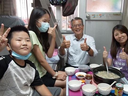 香港财政司司长：国庆日发放第二期电子消费券，市场消费氛围热烈