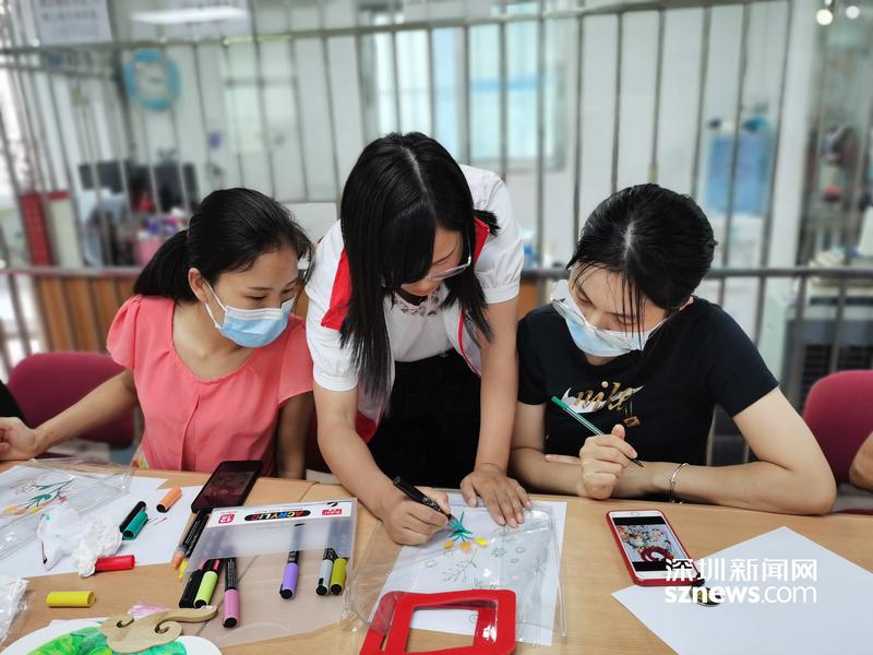 “与心灵对话”马山头社区妇女彩绘工作坊丰富文化生活