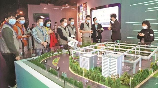 体验腾讯高科技 五城记者感受深圳中心城区创新活力