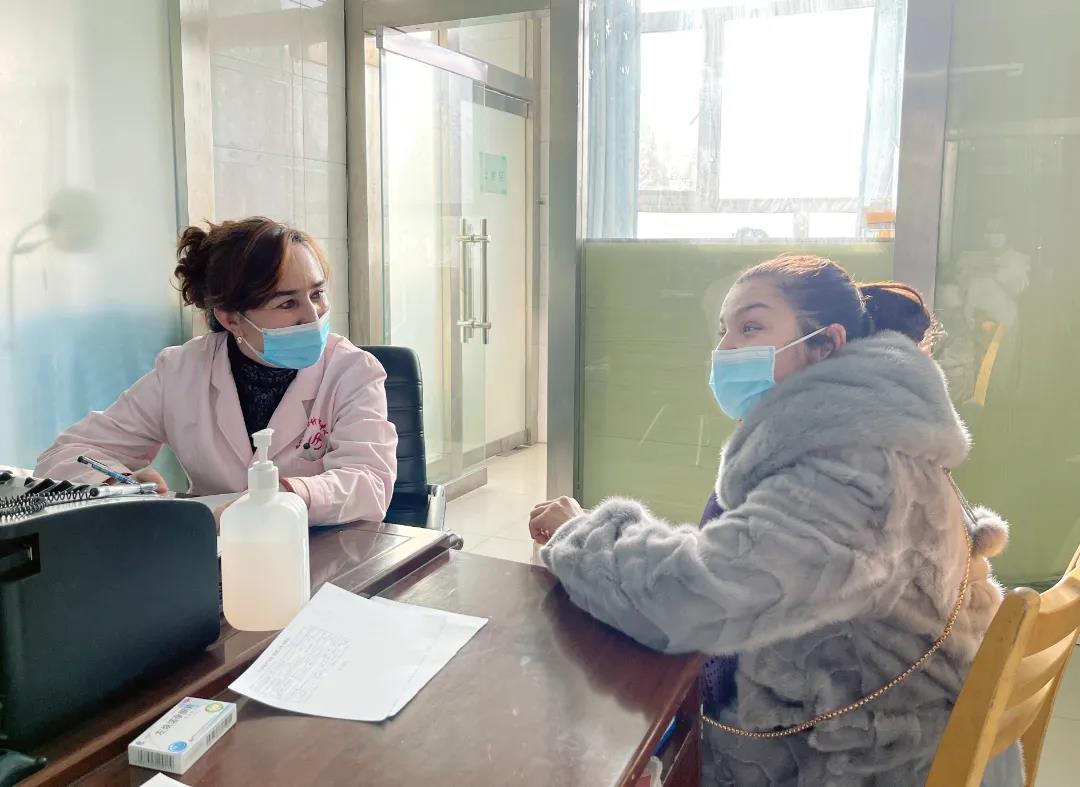 喀什市妇幼保健站、计划生育服务中心合并揭牌