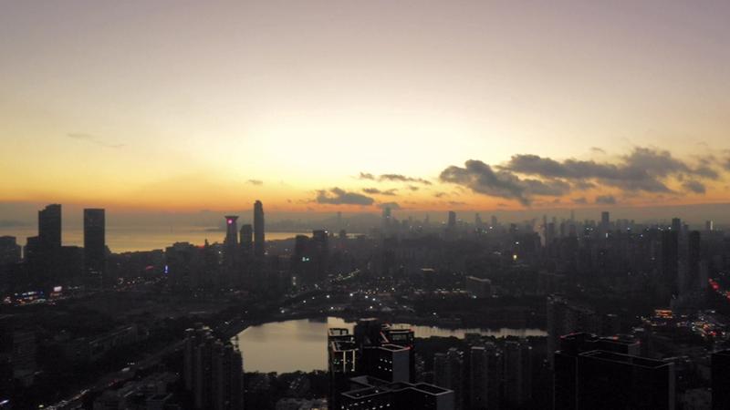 IN视频|今日深圳12月21日：冬至，城映斜阳天接海