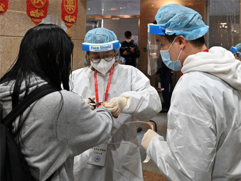 香港卫生防护中心正全力追查2女患者潜伏期内行踪轨迹