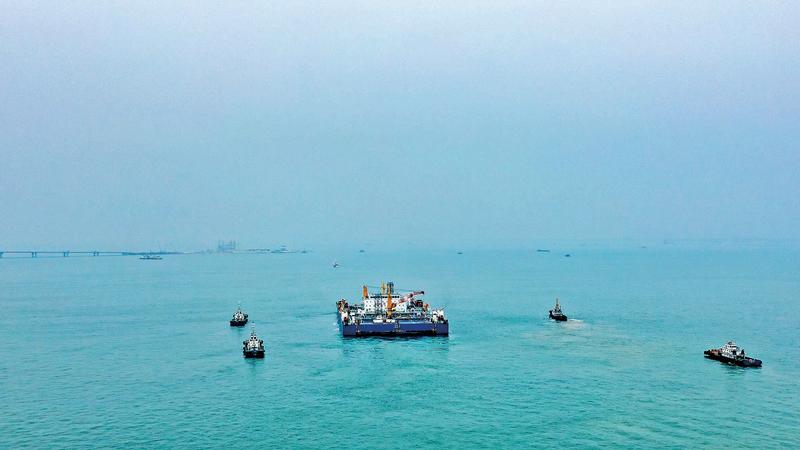 顺利完成沉放对接！深中通道管节安装超3000米