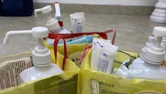 高效便攜！龍崗中心醫院醫務人員自制“采樣盒”助力防疫