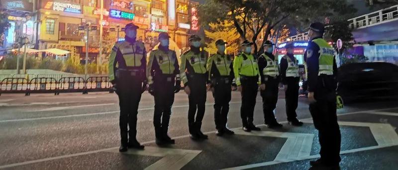 春节我在岗，“猎虎”不打烊，罗湖交警严查酒驾，请时刻牢记酒后禁驾！