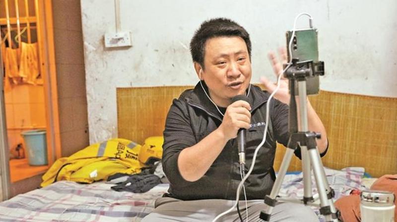 深圳“85后”青年被称作“斜杠工人”