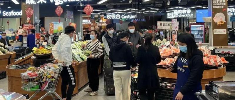 南方+丨记者眼中的石岩元宵节：居民迎春忙，花开终有时