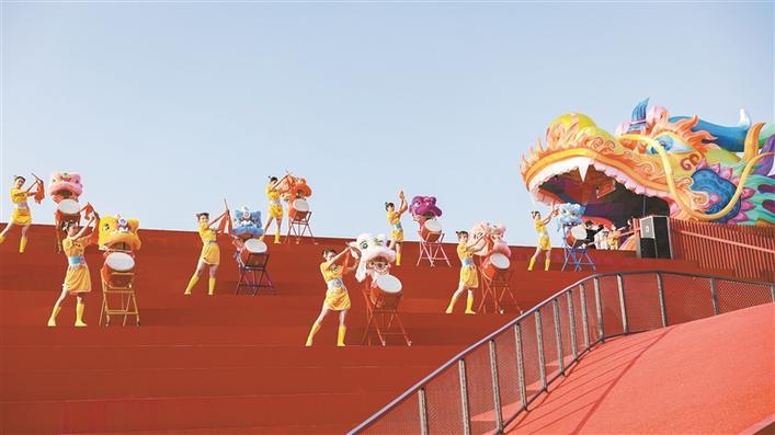 瑞兽舞鱼灯跃 线上线下闹元宵