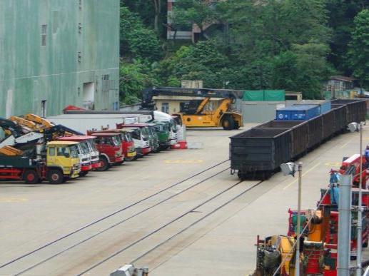 香港与内地正就铁路货运的操作详情进行协商，本周或安排试运