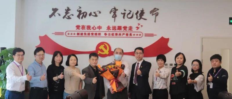 《披甲出征，驰援市三院》——罗湖中医院感染性疾病科主任林晖明