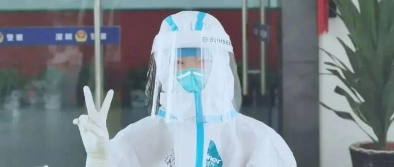 有困难找“大白”、传出一篇篇诗歌……封管控区域的生活是这样的！| 以空间抢时间①