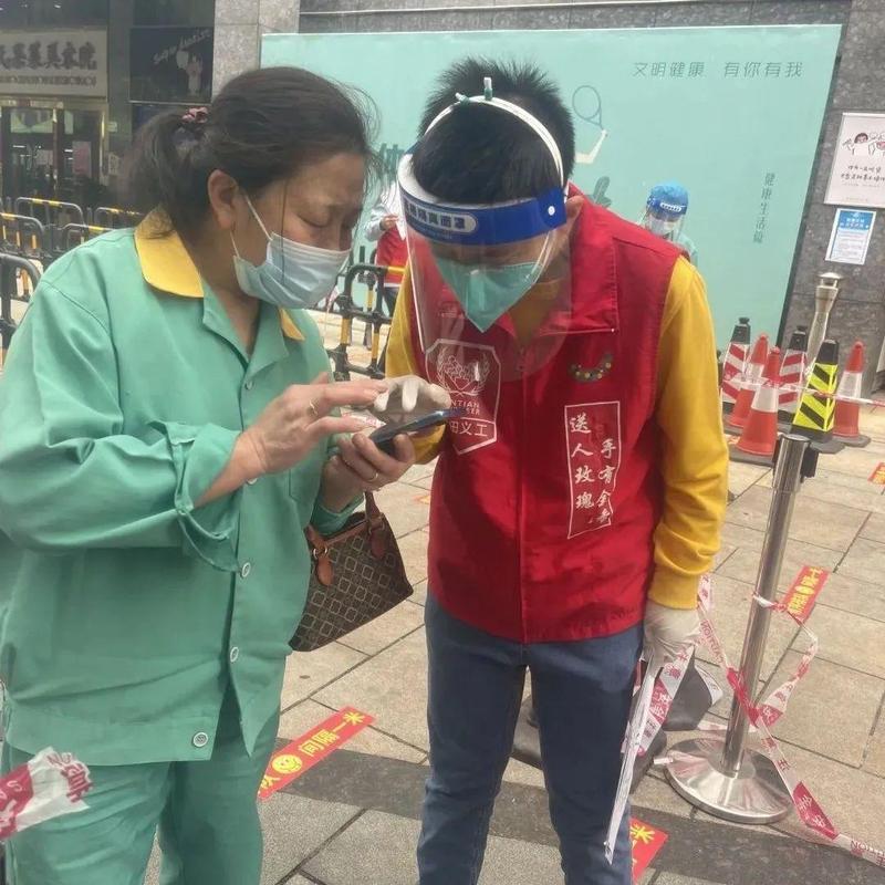 【学雷锋好榜样系列报道】从小事做起，这些盐小田的爱心闪耀新时代！