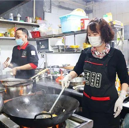春日寻“盐”丨盆菜、糖水、客家粽……熟悉的味道正在回来
