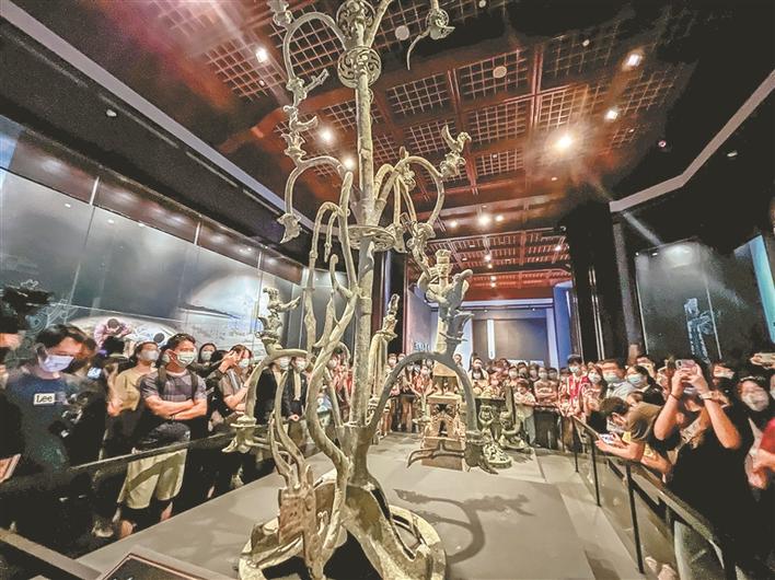 神秘三星堆引爆市民观展热情 将在深圳博物馆古代艺术馆展出至10月23日
