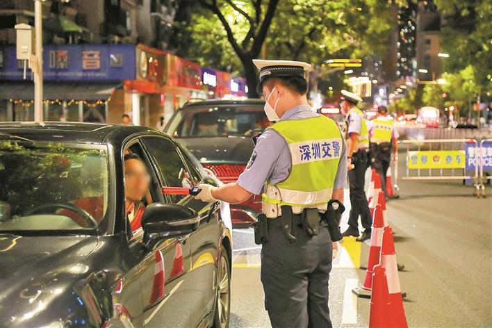 深圳交警在全市重点路段和重点时段开展整治行动 严查涉酒驾驶及“炸街”等违法行为