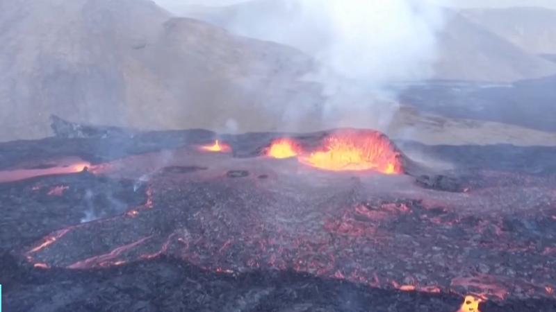岩浆最高达70米！这里火山喷发，“毒气”或威胁该国首都