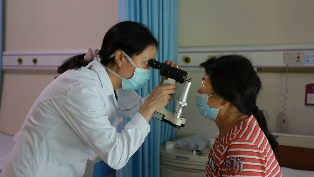 第五个中国医师节，致敬眼睛健康的“守护者”