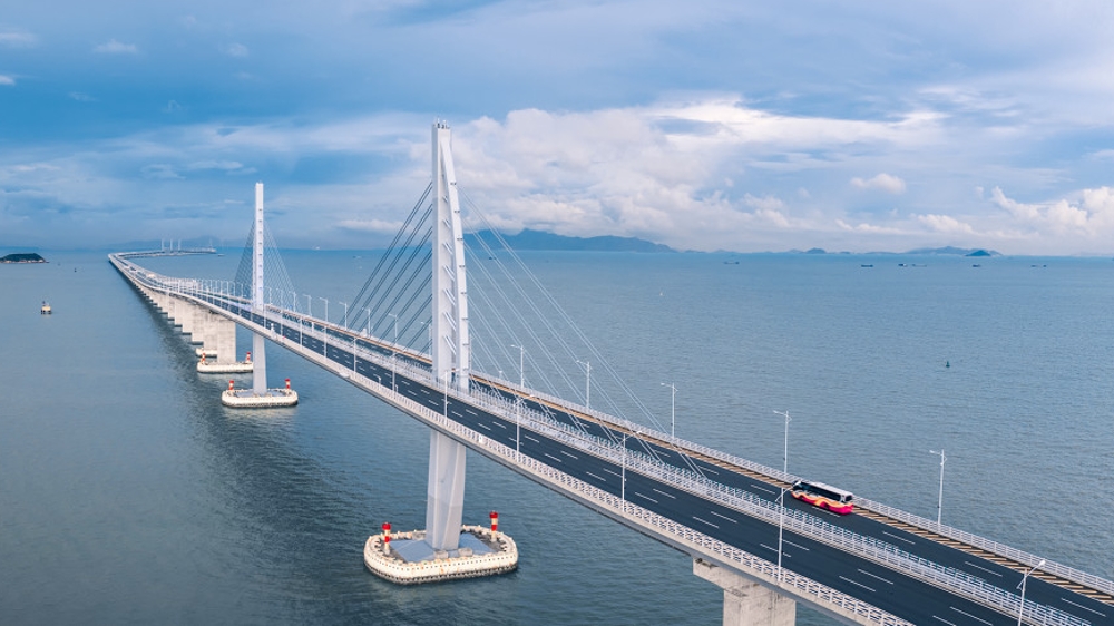 港珠澳大桥月增500个香港跨境私家车配额