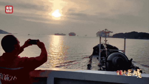 3334a6351f9eda082e8c924dc55bebb2_640_wx_fmt=gif&wxfrom=5&wx_lazy=1.gif