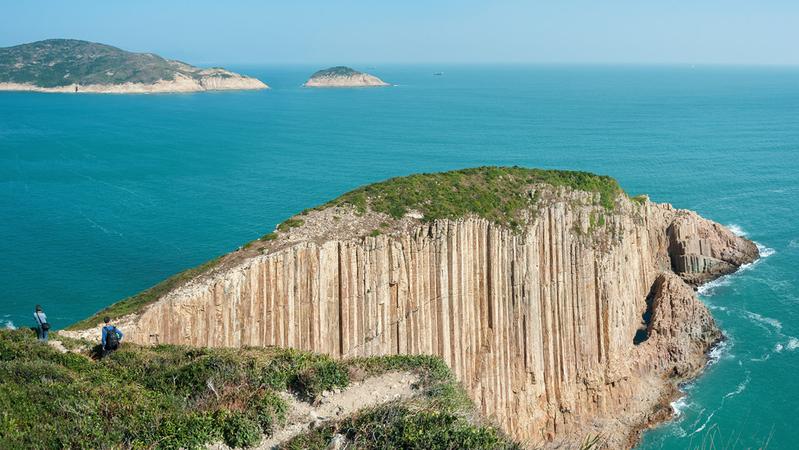 香港地质公园早白垩世流纹质岩柱群入选首百个国际地科联地质遗产地