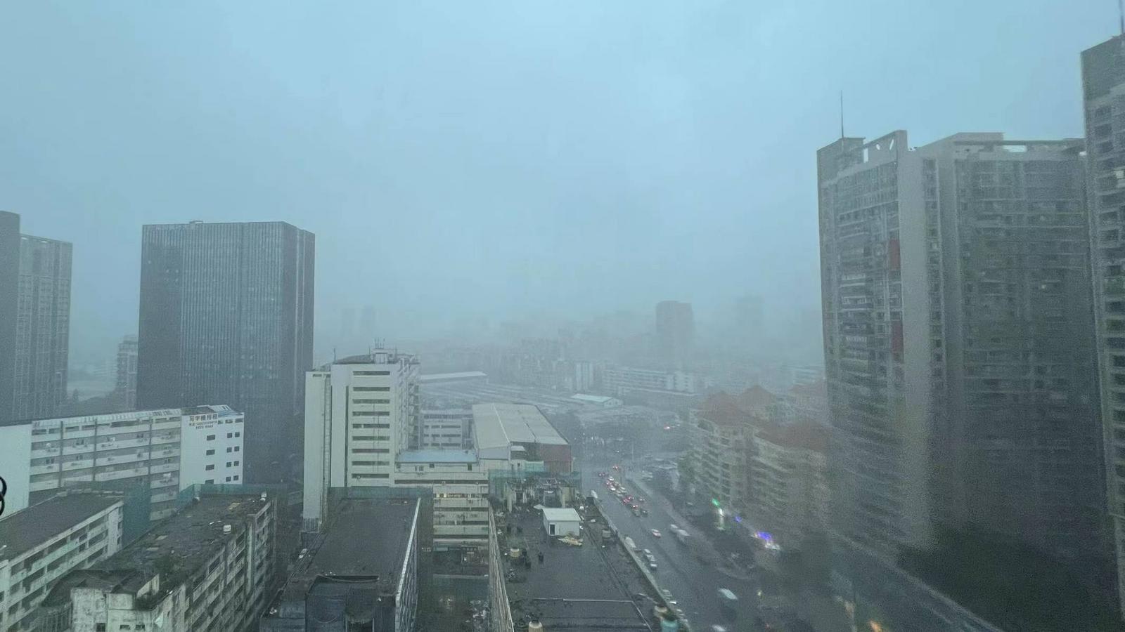 深圳全市雷雨大风黄色预警、分区橙色预警生效中！