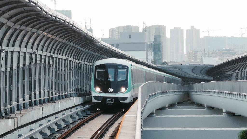深新早点｜深圳地铁计划推行“早鸟计划” 早起上班或有票价优惠