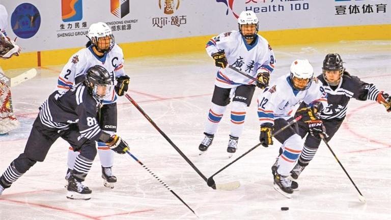 首次参加全国冬运会 广东女子冰球队提前夺冠