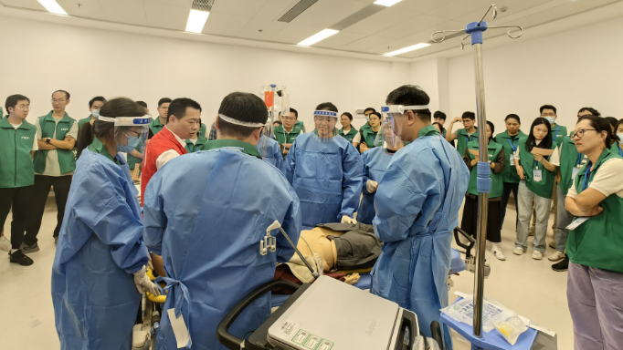 推广中西医结合急救模式 中国创伤救治培训深圳市中医院站举行