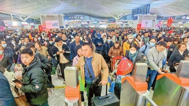 深圳单日返程客流创新高 预计元宵节前后迎来第二波返程客流高峰