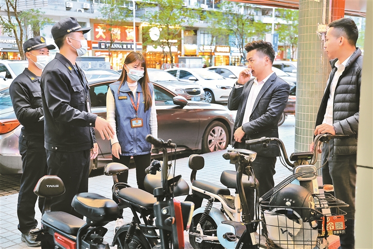 深圳持续加强电动自行车消防安全监管 严禁电动自行车及电池“进楼入户”