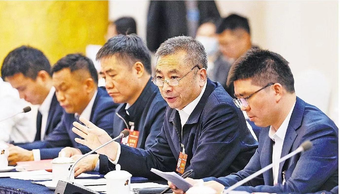 广东团代表酝酿提出议案建议 呼吁制定网络犯罪防治法