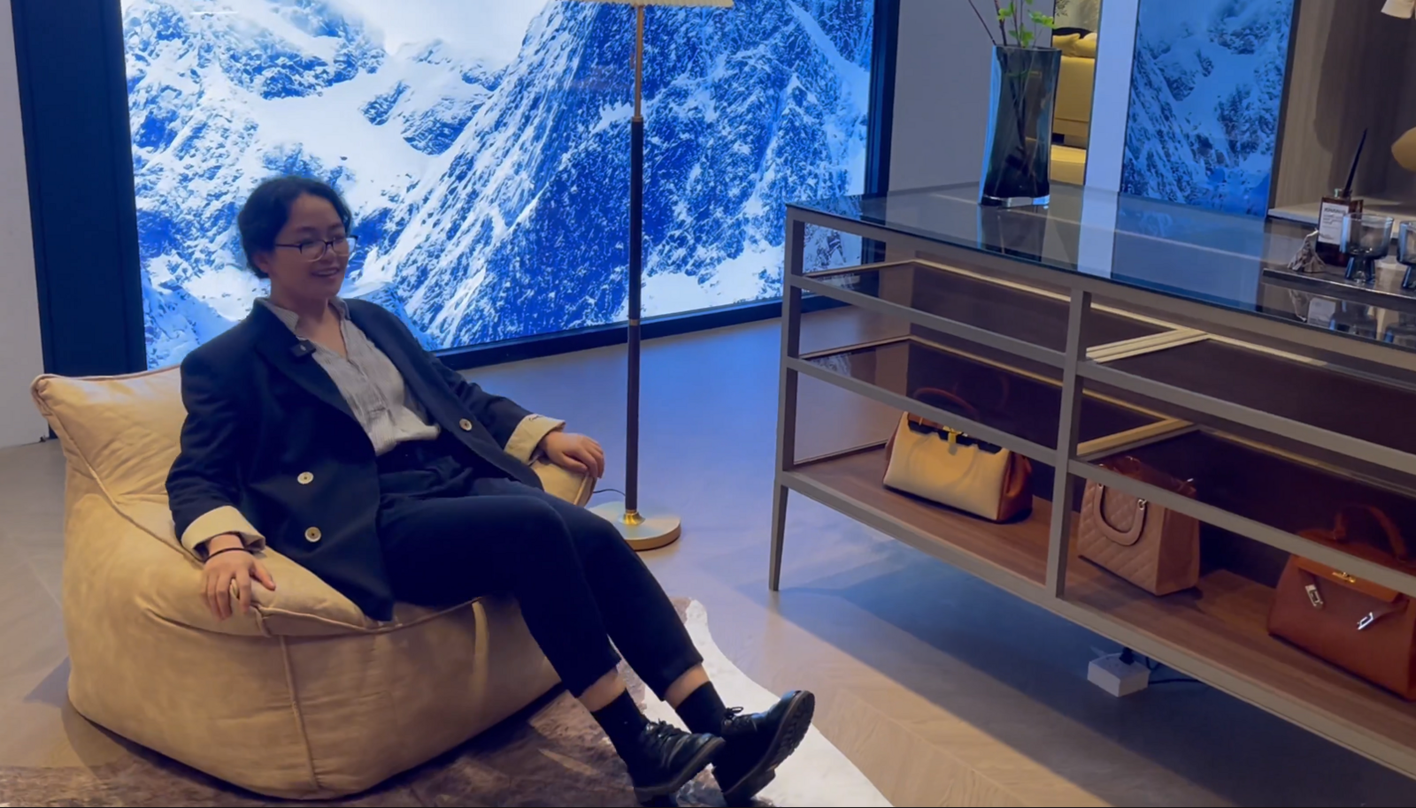沙发能按摩、床体能止鼾，深圳家居设计周探索智能家居应用未来