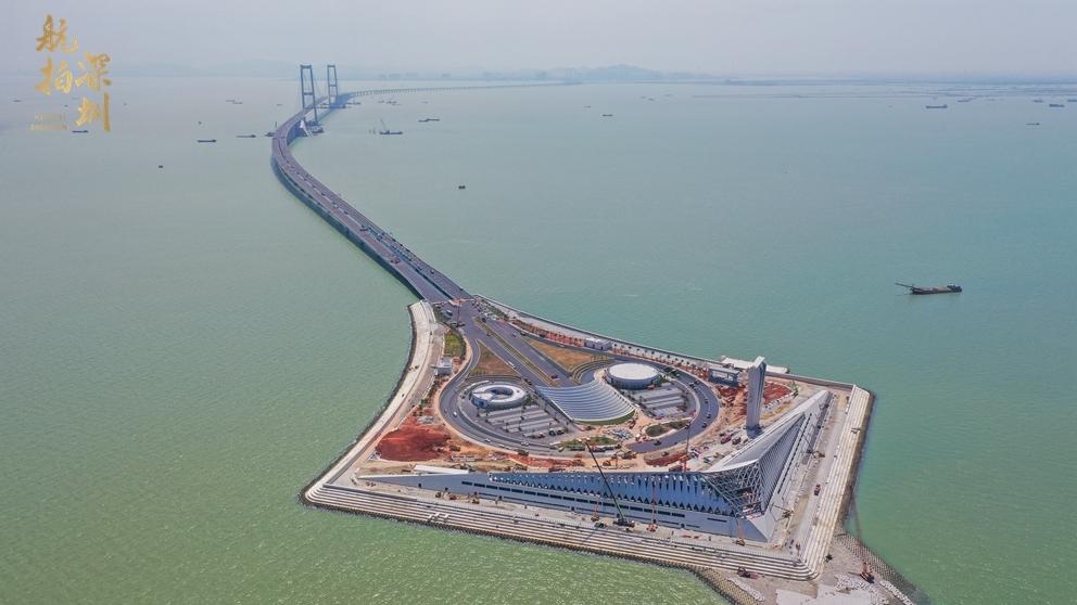 航拍深圳|深中通道全线24公里沥青路面5月16日铺设完成