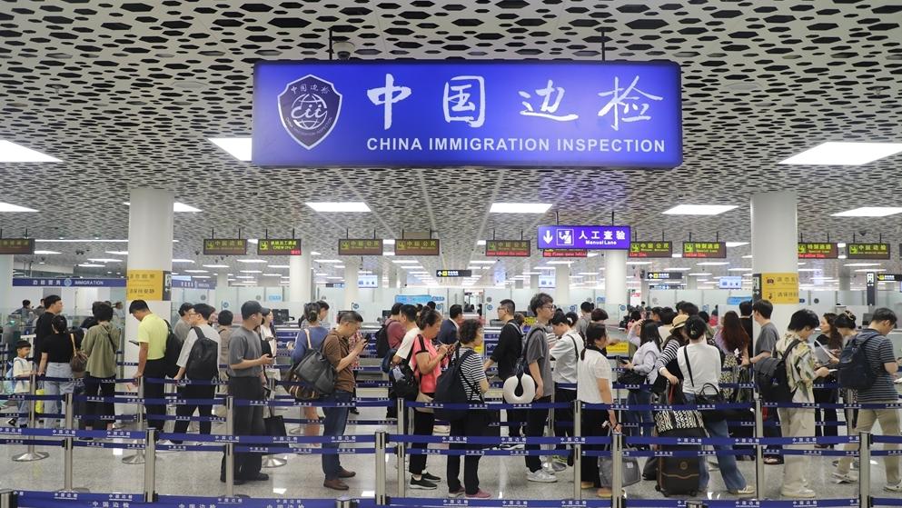 突破200万人次！深圳机场口岸2024年度出入境人员数量创新高