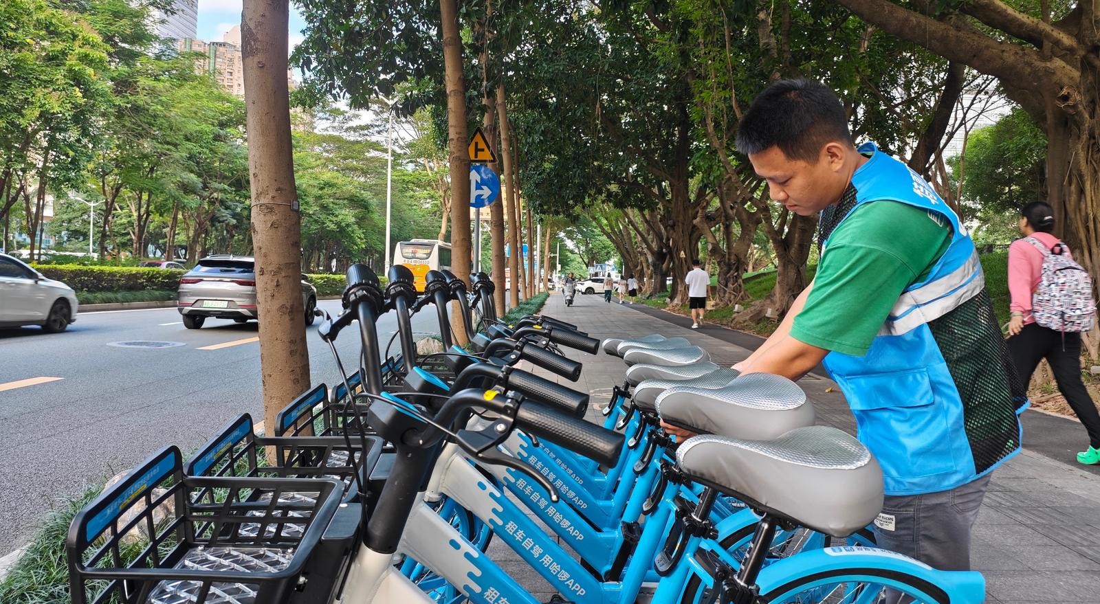 清爽骑行！哈啰在深圳推出清凉坐垫共享单车