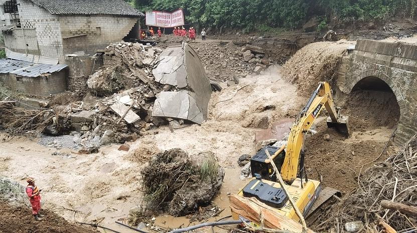 四川雅安汉源山洪泥石流灾害已造成29人失联 10人死亡