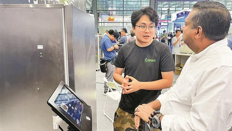 只需一鍵 即成大廚 會炒中餐菜的機器人受海外客商青睞