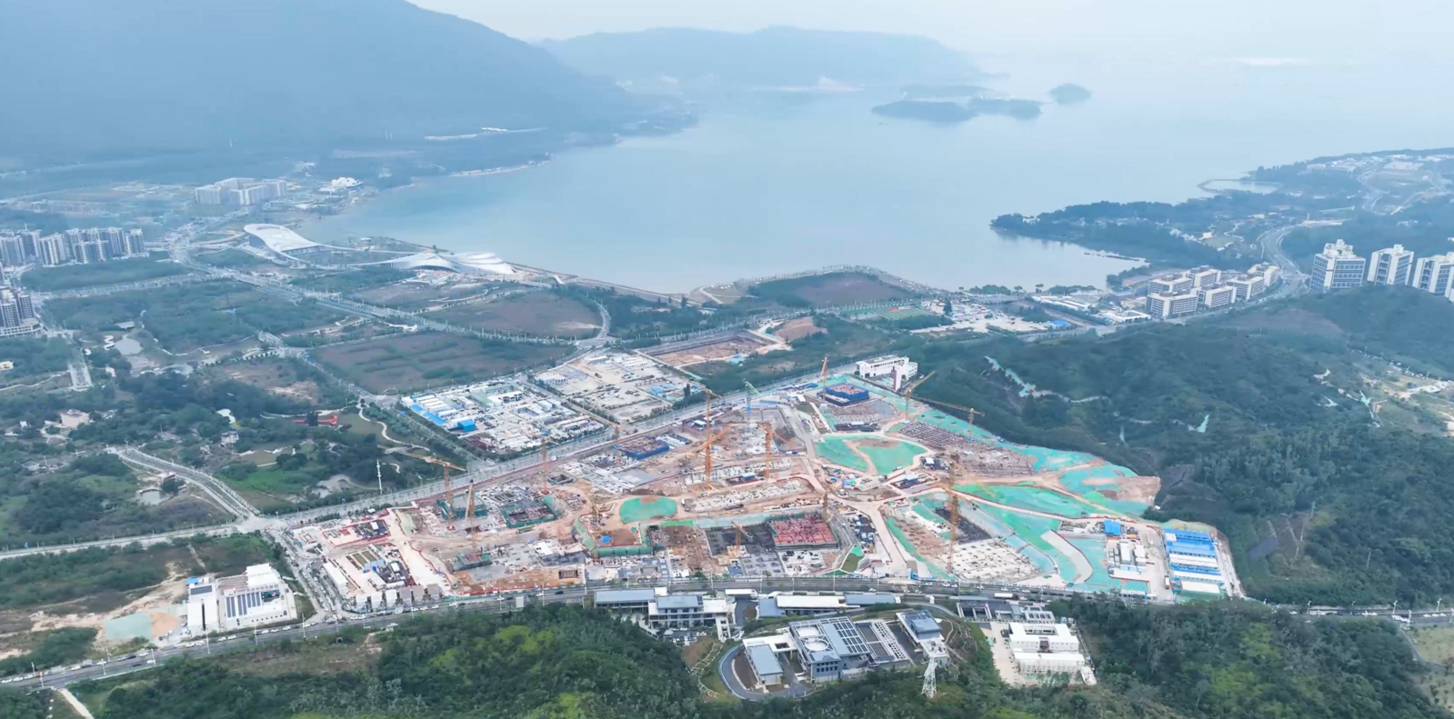 深圳海洋大学一批工程封顶，大鹏与南科大签订协议