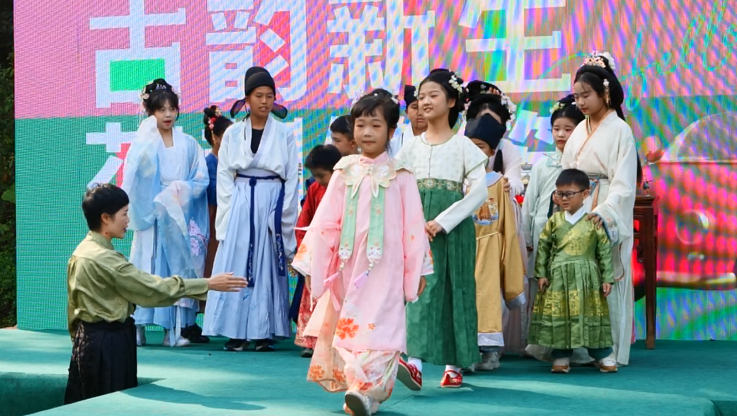 残健共融咏春诗 “以诗助残”公益团携手残障小诗友共赴花朝古韵盛会