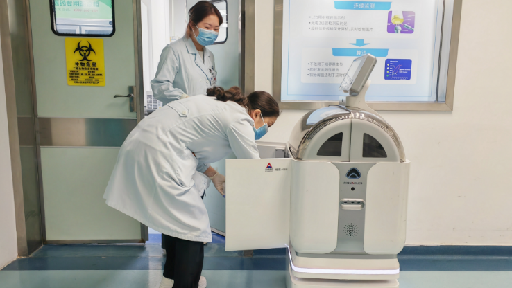 北大深圳医院装上AI检验“流水线”：收标本、出报告“一手包办”
