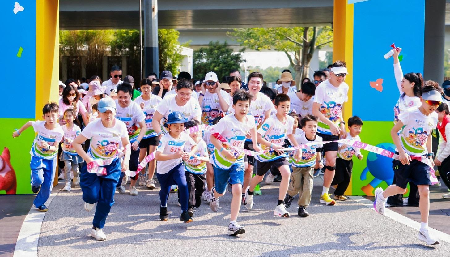 TA们为水“代言”！这场“河你一起FUN开跑”趣味十足