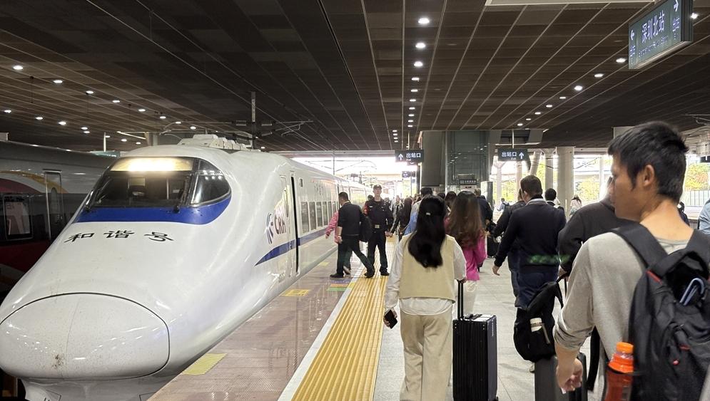 清明小长假即将开启 深圳铁路预计发送旅客超150万人次