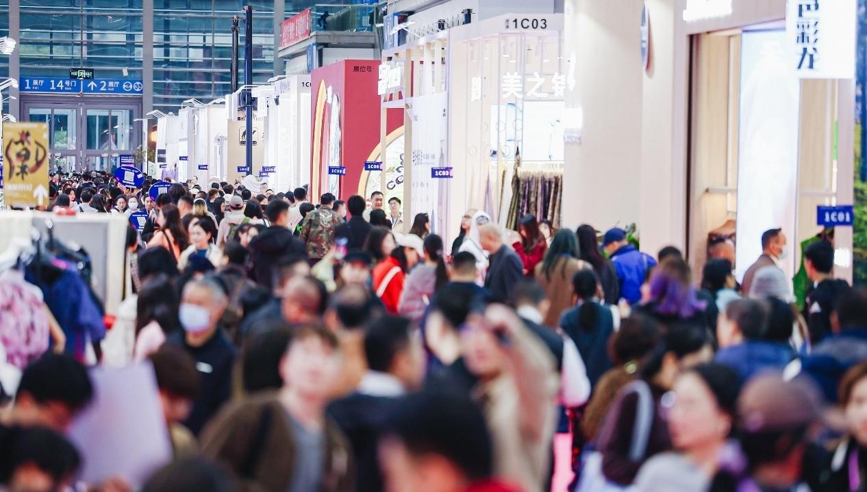 第30届FASHION SOURCE时尚之源深圳展、AW25深圳原创时装周开幕