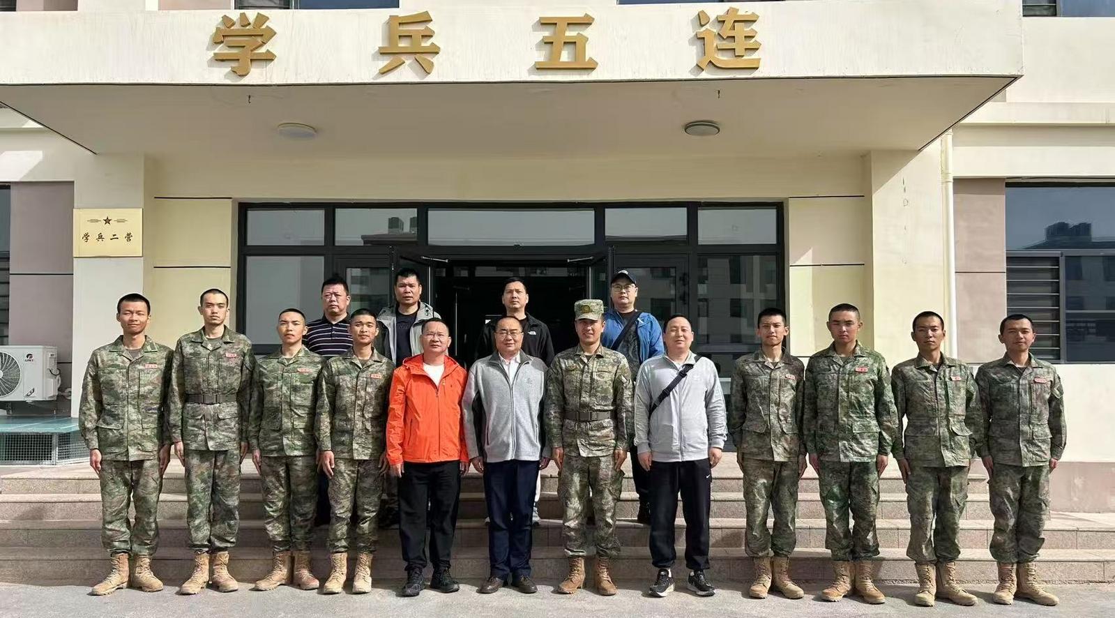 宝安区沙井街道赴部队开展新兵入营回访工作