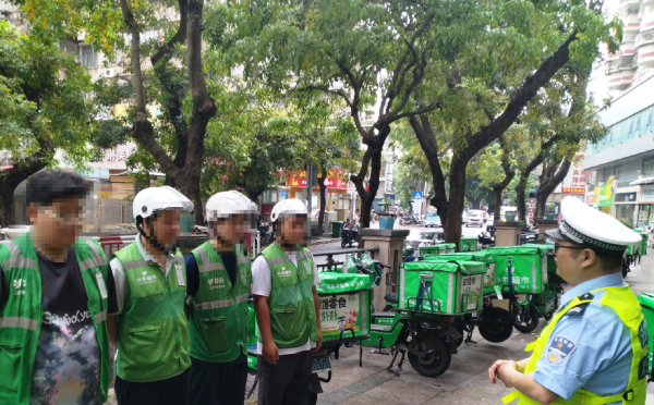 罗湖开展快递外卖行业交通安全培训