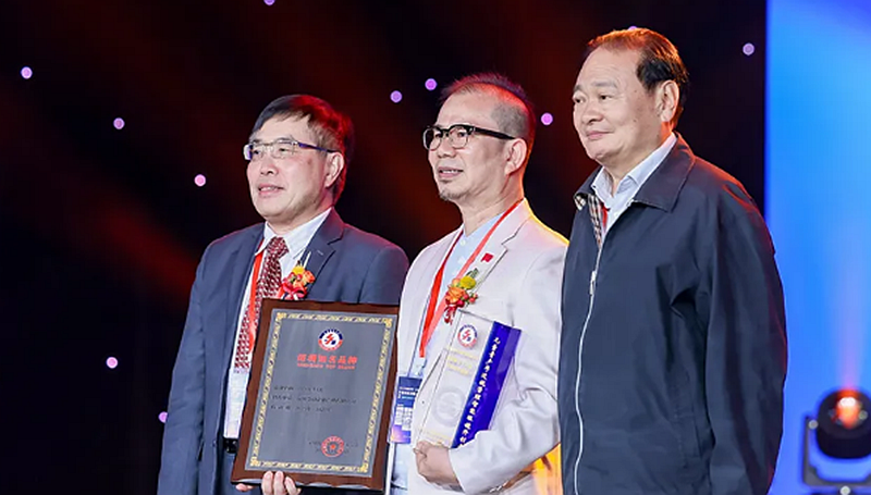 从园山走向世界！LIPO李白眼镜打造儿童近视管理“新标杆”