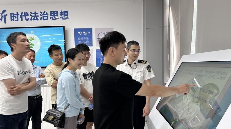 平湖街道召开游泳场所卫生管理培训会议 强化主体责任 筑牢健康防线