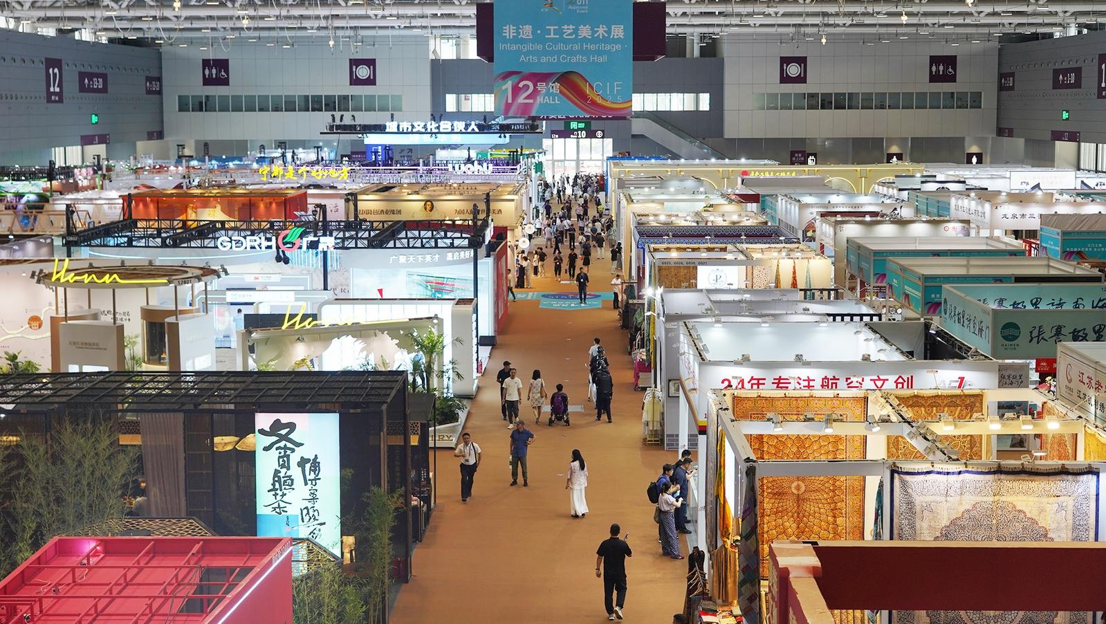 文博会罗湖主会场签约 五大项目两家企业落户