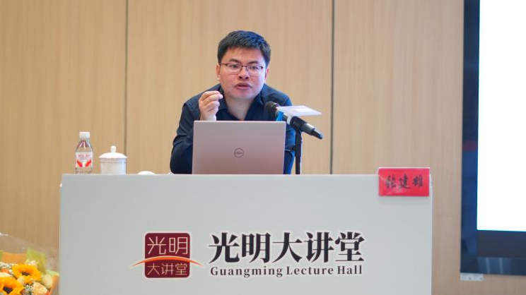 借历史之镜，观AI浪潮，人工智能应用专家张建雄论当代机遇与教育新观