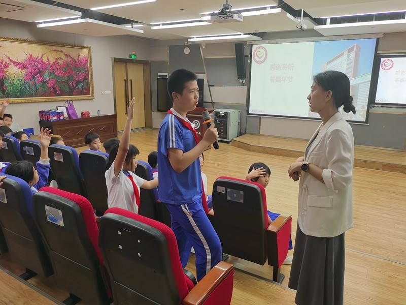 坪地公卫中心举办“心理健康讲座进校园”系列活动，助力青少年心灵成长